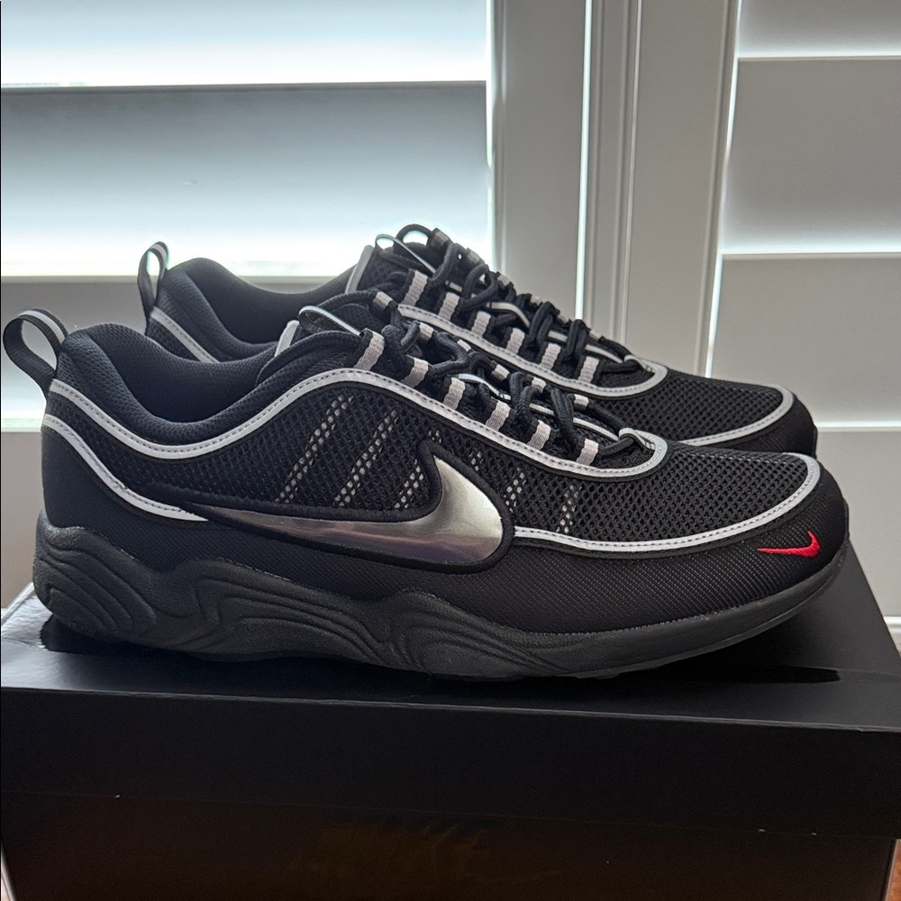 Nike Air Zoom Spiridon SP Black-Black Metallic Silver Men's size 10.5